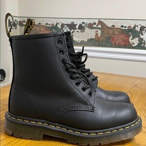 Dr Martens Black Leather Boots Air Wair